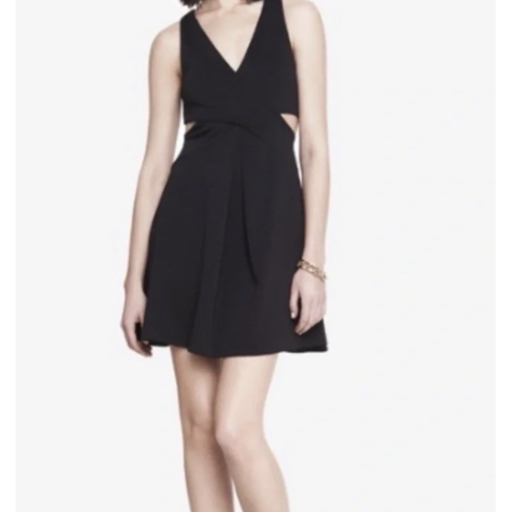 Express Womens 4 Black Cutout Stretch Cocktail Dress A Line Crossover 8410-058 - Picture 1 of 12